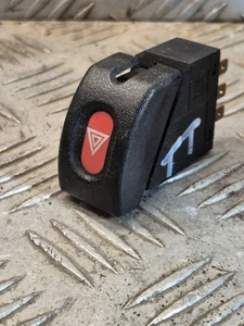 AUDI TT QUATTRO 2002 HAZARD WARNING SWITCH - Picture 1 of 6