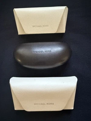 x3 MICHAEL KORS (1) ESTUCHE ANTEOJOS AUTÉNTICO BLANCO Y NEGRO Foto 1 de 4
