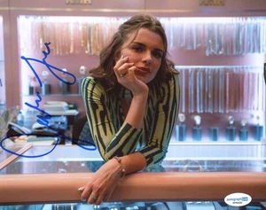 Julia Fox "Uncut Gems" AUTOGRAPH Signed 'Julia De Fiore' 8x10 Photo B ACOA - Picture 1 of 2