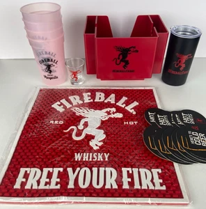 Set tappetino da bar Fireball Cinnamon Whisky, porta tovaglioli, bicchieri, tazze, sottobicchieri - Foto 1 di 7