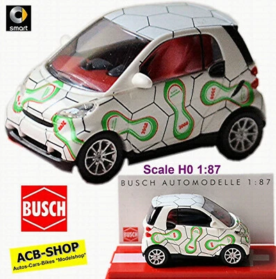 Smart Fortwo 07 Football 2008 Smart 451 2007-10 2nd Generation 1:87 Busch 46102 - Image 1 of 4