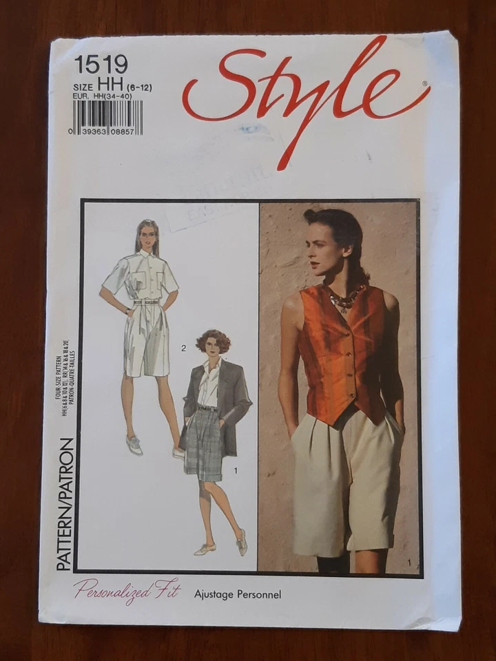 STYLE PATTERN - 1519 LADIES SHORTS KNEE LENGTH CUFFS FRONT PLEATS 6-12 UNCUT - Image 1 of 2