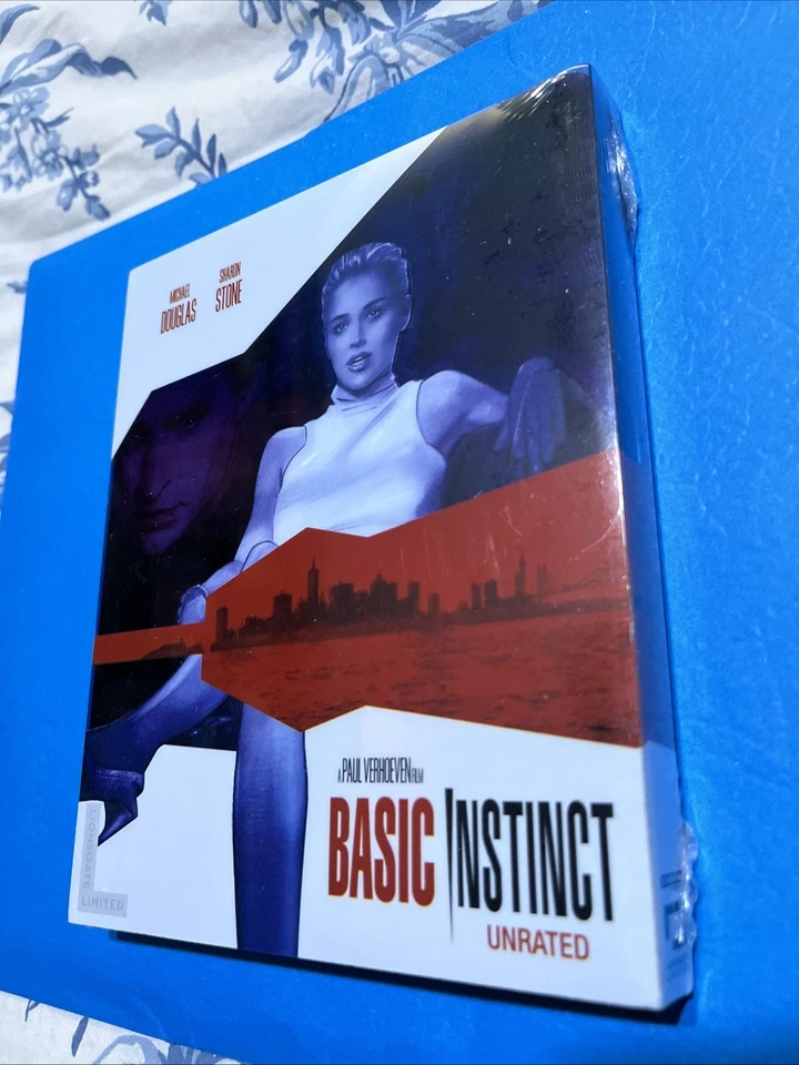 Basic Instinct (4K UHD + Blu-ray + Digital) Lionsgate Limited Steelbook - Image 1 of 4