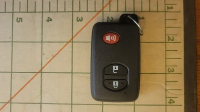 Key Fob Replacement Compatible Toyota 4Runner 2009-2018 Keyless Entry Remote - Image 1 of 3