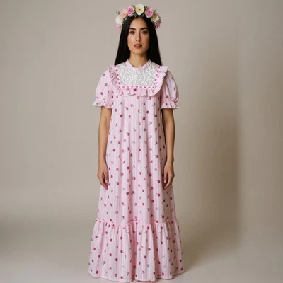 VTG Liberty House Lola Jr Sz 7Hawaii Mumu Dress Prairie Maxi Lace Pink Floral - Image 1 of 4