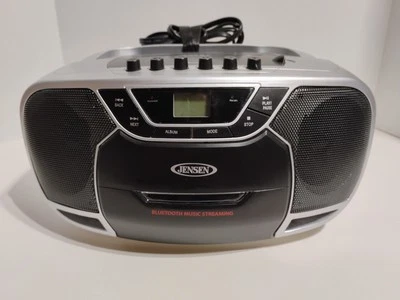 Radio CD Jensen Bluetooth Transmisión de Música MP3. 2021 funciona muy bien. Foto 1 de 4