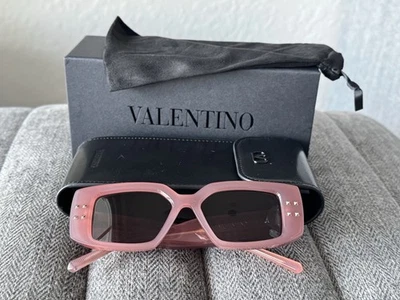 Женские солнцезащитные очки Valentino - Изображение 1 из 4