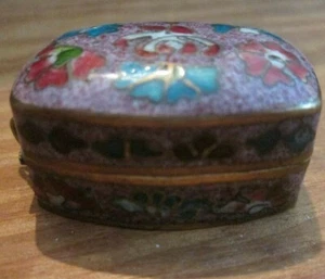 Vintage Cloisonne Enamel Trinket Box Locket Pendant 1 7/8" x 1" x 3/4" - Picture 1 of 7