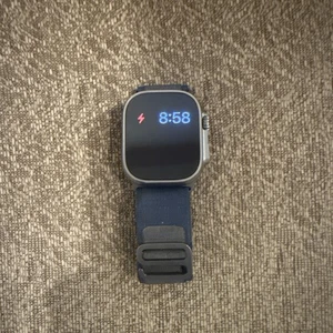 Apple Watch Ultra 2 49mm Titanium Case with Alpine Loop - Blue, Medium (GPS +... - Photo 1 sur 6