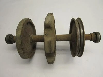 Polaris Colt Deluxe 372 1968 eje motriz con polea dentada y rueda Foto 1 de 4