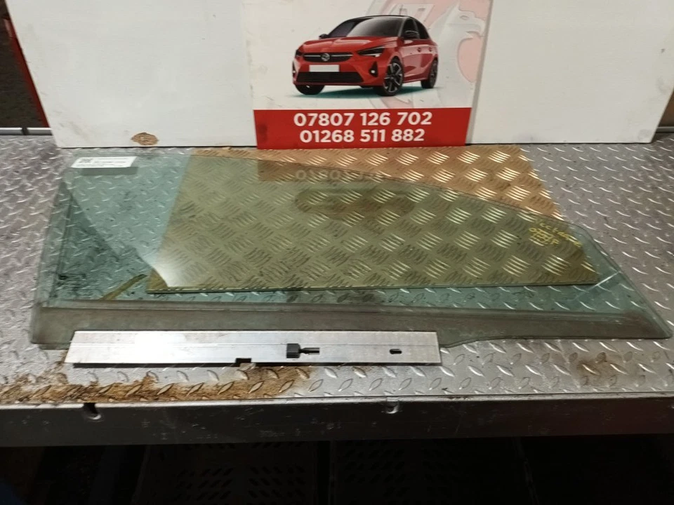 Vauxhall Vectra Vvt 1.8 2006-2008 WINDOW GLASS (DRIVERS SIDE)  - Image 1 of 1