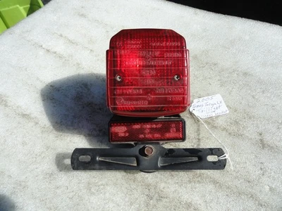 Luz trasera para ciclomotor Tomos Targa LX 2005 con soporte de licencia Foto 1 de 4