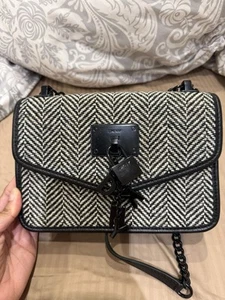Women’s DKNY Herringbone Cross Body Bag, Black & Cream Colour (measured In Bio) - Picture 1 of 9