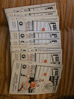 21 X Fulham Home Programmes From Season 1951-52 Some Writing L11 - Image 1 of 4