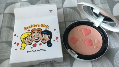 MAC Archies Girls Collection Pearl Matte Face Powder Shade: Flatter Me – BNIB SR - Image 1 of 4