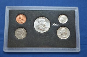 1961 Year Set With Franklin Half   Includes 3 90% Silver Coins  61-3 - Picture 1 of 3