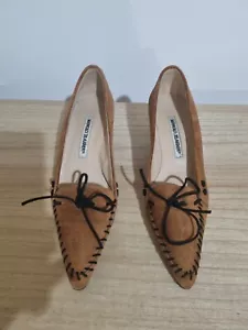 MANOLO BLAHNIK size 37.5 brown suede leather point toe kitten heel bow - Picture 1 of 9