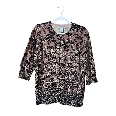 Sarah Spencer Woman cheetah print sweater black shank buttons 1X - Image 1 of 4