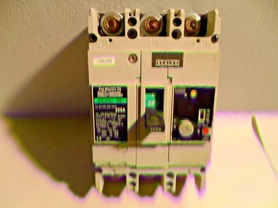 Interruptor de fuga a tierra Fuji EG203C-225A Foto 1 de 4