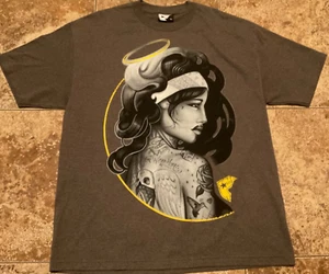 VINTAGE Y2K FAMOUS STARS AND STRAPS ANGEL PINUP GIRL GRAPHIC T-SHIRT ( MENS XL ) - Picture 1 of 8