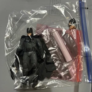 MEZCO ONE:12 DC BATMAN SUPREME KNIGHT New Complete - Picture 1 of 1