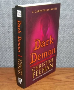 DARK DEMON Christine Feehan LARGE PRINT Hardcover NEW Carpathian Vampire #16 - Imagen 1 de 3