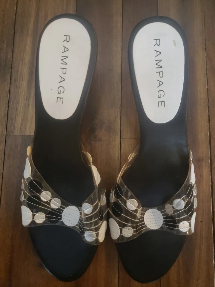 Сандалии диско Rampage размер 7.  Милый дизайн в горошек.  Отличное состояние товара  - Изображение 1 из 4