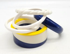 Lotto 6 bracciali vintage plastica acrilico bracciali anni 60-80 blu giallo costume barca - Foto 1 di 6