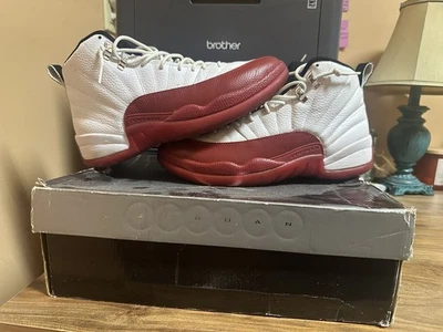 Air Jordan 12 Retro Rojo Cereza Para Hombre Talla 9.5 Lanzamiento 2009  Foto 1 de 4