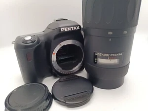 Pentax IST D Camera SLR Body & SMC F4.5-5.6 100-300mm Zoom Lens 368 - Picture 1 of 17