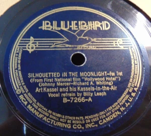 78RPM Bluebird Art Kassel -Silhouetted In The Moonlight / I've Hitche  sharp EX- - Bild 1 von 4