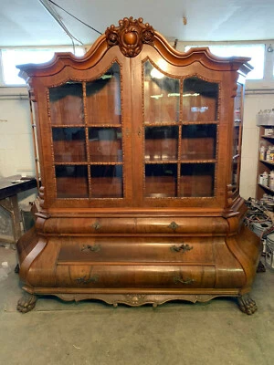 古董大型炸弹中国展示柜 102 1/4 英寸长 x 29 1/4 英寸深 x 90 英寸高 — 第 1/4 张图片