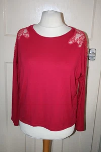 SIZE 14 PER UNA PINK STRETCHY TOP WITH LACE DETAIL TO SHOULDERS - Picture 1 of 4