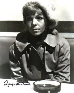 Television Autograph: GWYNETH POWELL (Actor) Signed Photo - Imagen 1 de 1