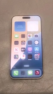 Apple iPhone 16 Pro Max 256GB UNLOCKED A3084 Cracked ****READ DESC**** - Photo 1 sur 8