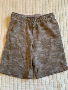CAT & JACK Youth Sweat Shorts - Green Camo - S(6-7) - Elastic Drawstring Pockets - Picture 1 of 4
