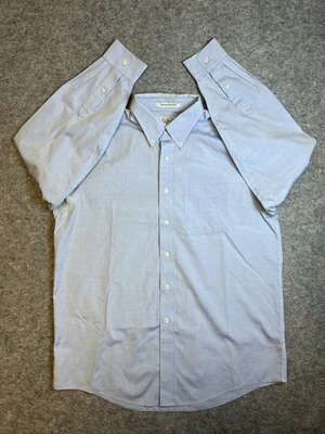 Camisa de vestir LL Bean para hombre 16-33 azul cambray resistente a las arrugas con botones Foto 1 de 4