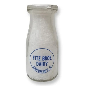 1940's Fitz Bros. Dairy Sandusky, OH (Chipped) Milk Bottle Half Pint - Picture 1 of 10