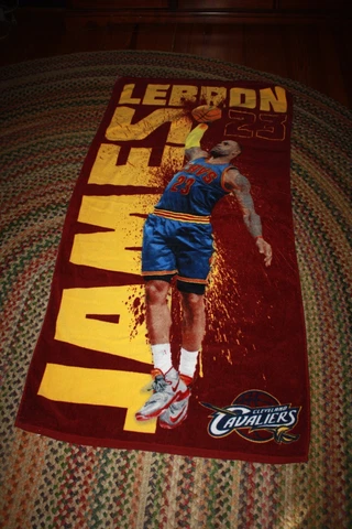 Lebron James Dunk Cleveland Cavaliers Beach Towel 28x58 VGC Cover