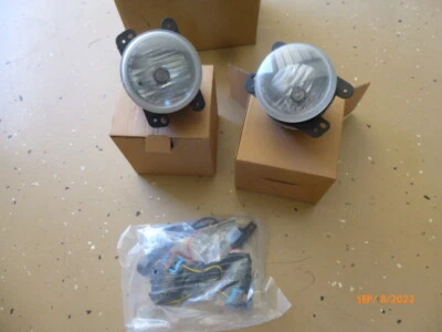 Bonitas luces antiniebla usadas para Dodge Magnum 2005-2007 - conjuntos completos Foto 1 de 4
