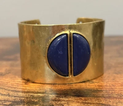 Brazalete Brazalete Latón Martillado Marca Lucky con Piedra Azul Firmado Tribal Primitivo Foto 1 de 4