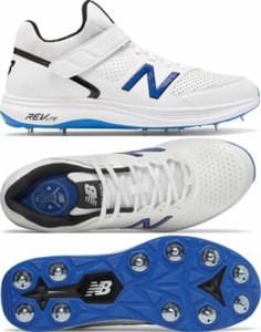 new balance cricket studs