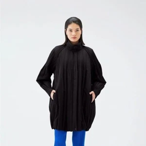 Issey Miyake Black Utility Jacket with High Collar and Full-Length Zipper - Picture 1 of 11