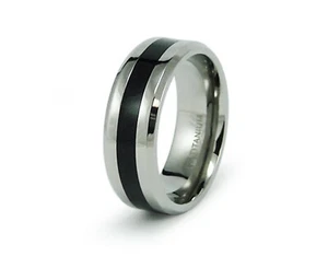Anillo banda de titanio de 8 mm para hombre negro incrustación central alto pulido ajuste cómodo - Imagen 1 de 2
