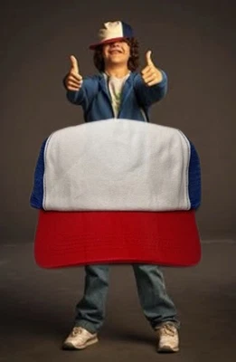 Gorra Stranger Things Trucker SnapBack Dustin’s OG Temporada 1 Foto 1 de 4