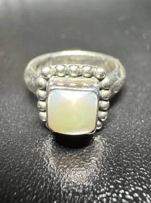 Silpada Sterling Silver 925 Mother of Pearl Square Bezel Ring Size 4, 5g - Image 1 of 4