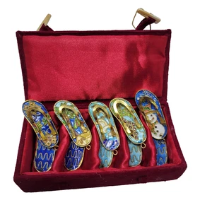 Vintage Cloisonne Enamel Set of 10 Flip Flop Sandal Ornaments or Pendant In Case - Picture 1 of 18