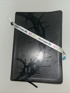 Holman Study Bible: NKJV Edition, Black LeatherTouch, VGC With Unique Book Mark - Picture 1 of 9