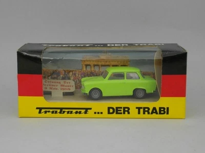 VITESSE DER TRABI - COLORE VERDE - SCATOLA DEDICATA - MODELLO PERFETTO - 1/43 - Immagine 1 di 4