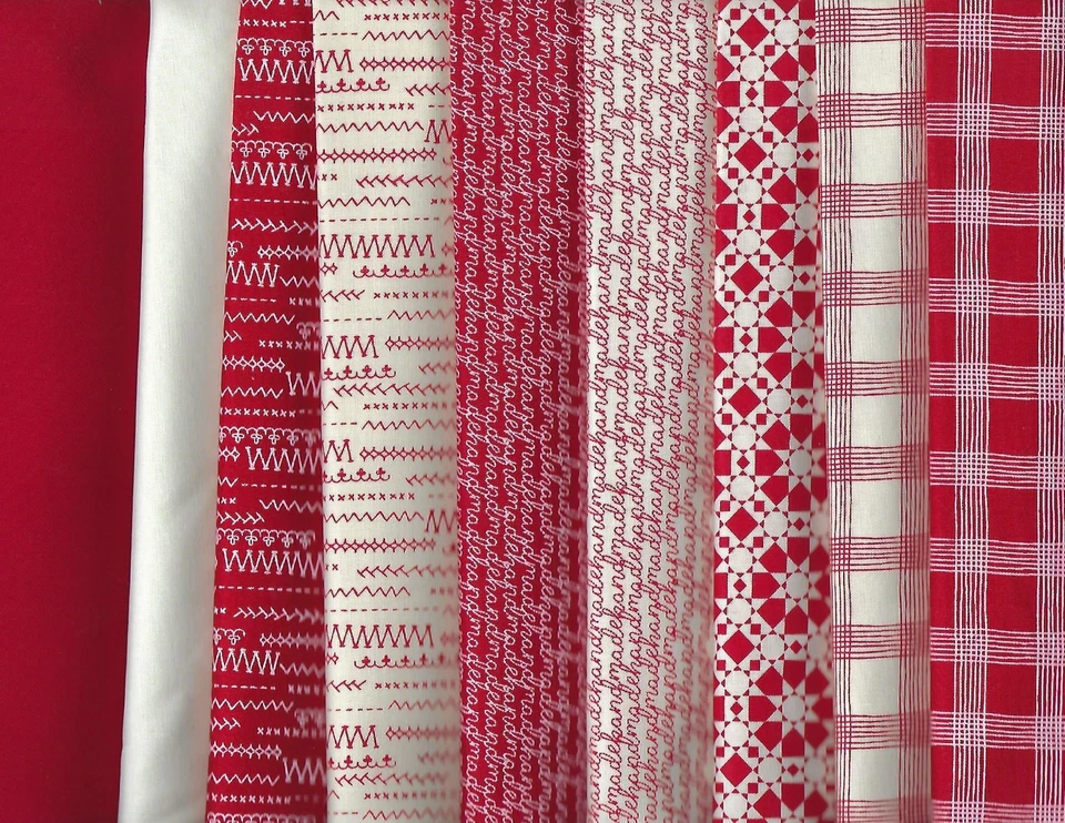 Moda Sweetwater Christmas Reds Quilt Fabric 9 Fat Quarter Cuts NEW! - Image 1 of 1